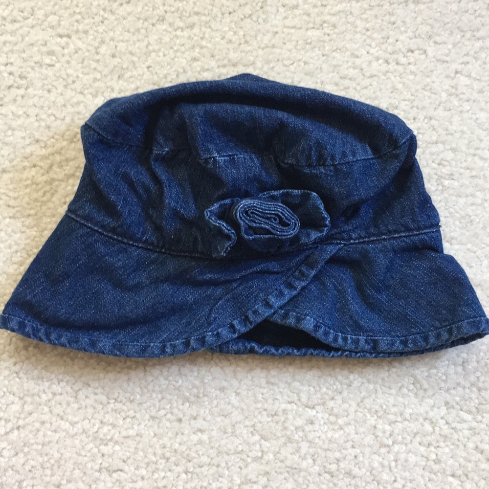 EUC baby Gap denim hat 2T/3T